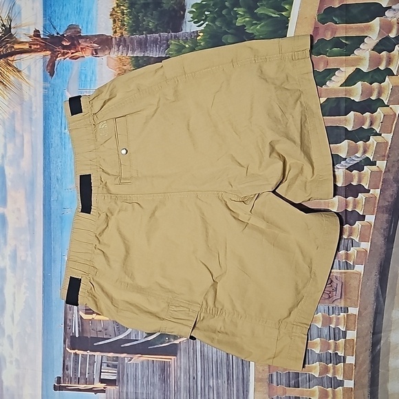 The‎ North Face Belted Cargo Shorts Medium NWT - Picture 4 of 7